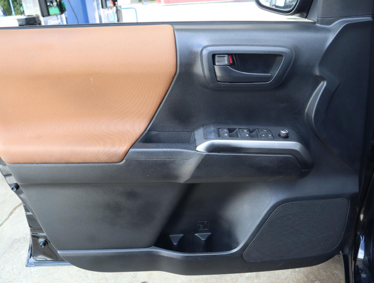 Toyota Tacoma  2016