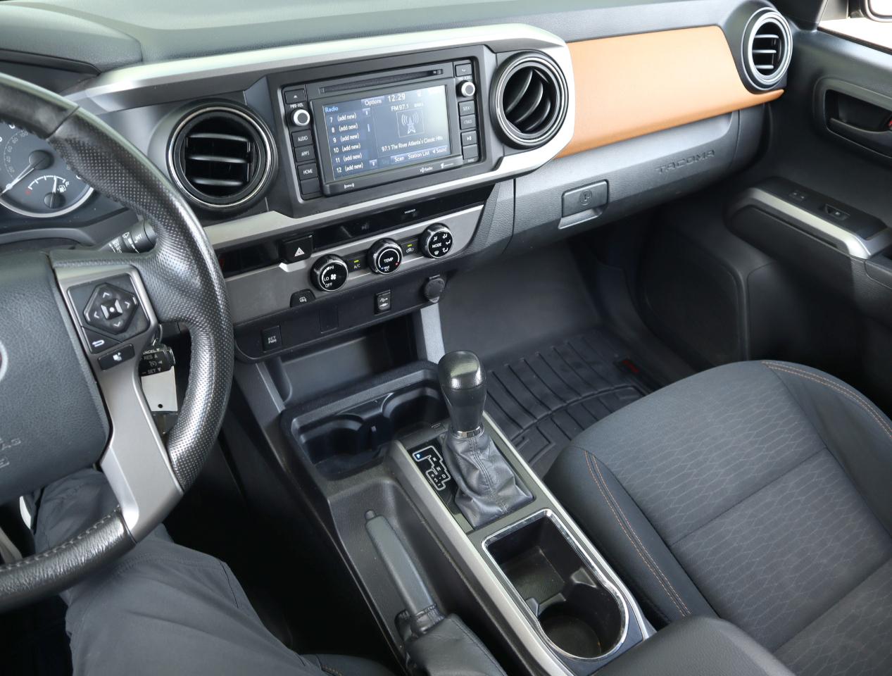 Toyota Tacoma  2016