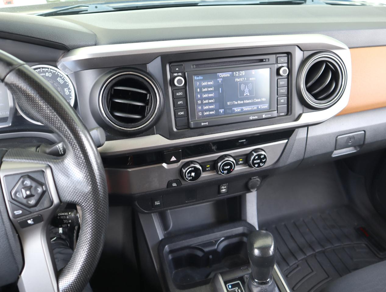 Toyota Tacoma  2016