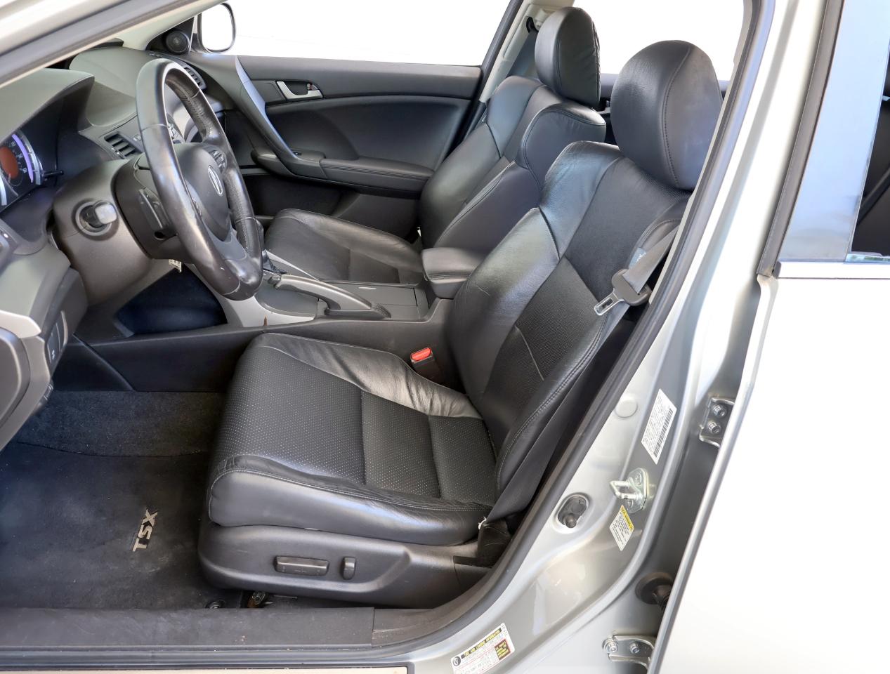 Acura TSX 5-speed AT 2010
