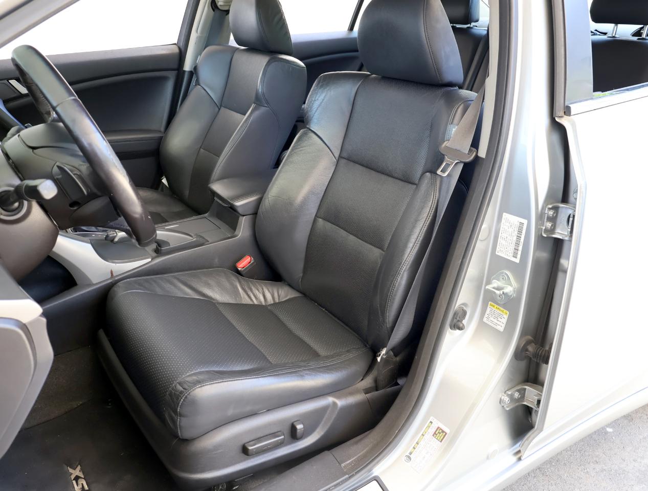 Acura TSX 5-speed AT 2010
