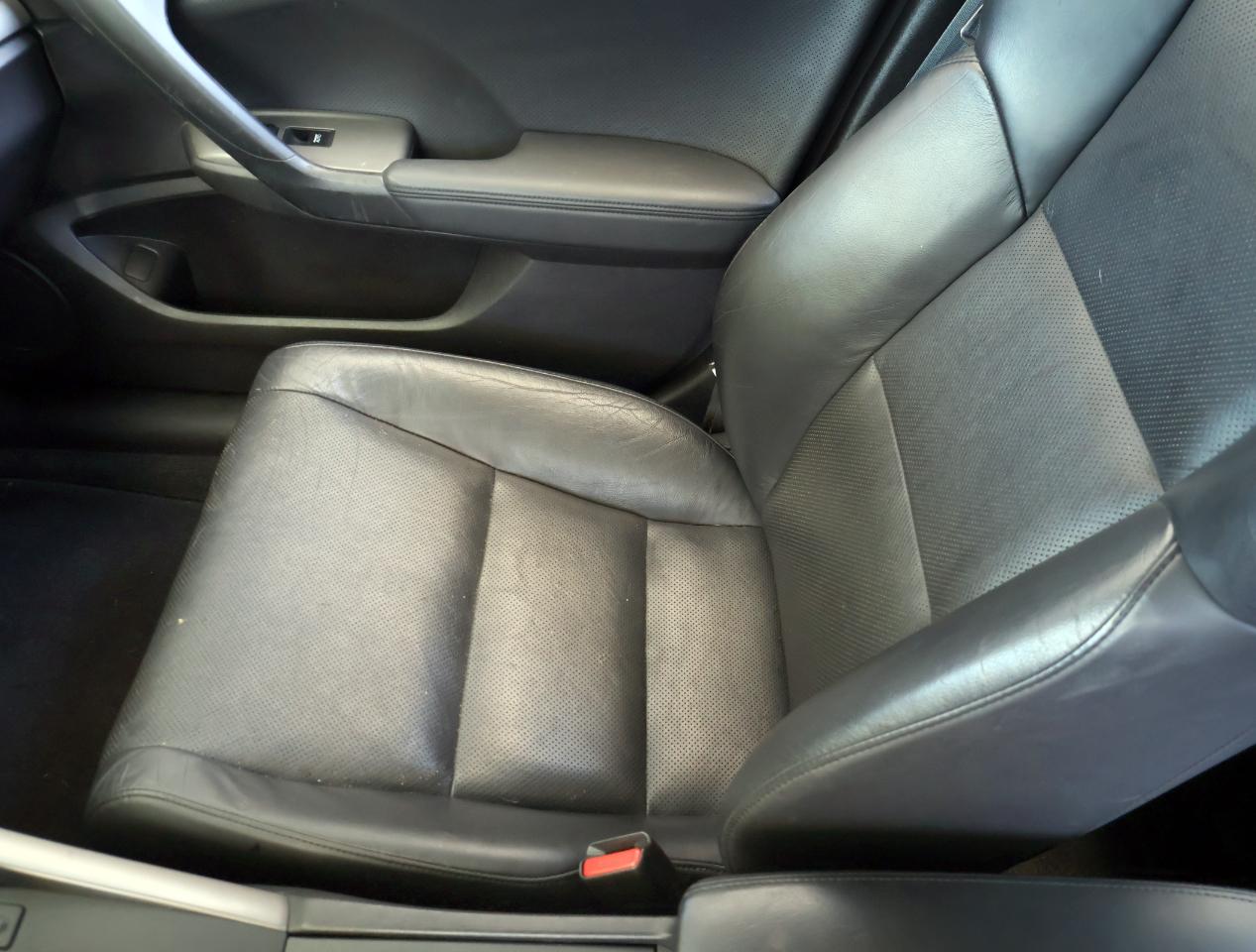 Acura TSX 5-speed AT 2010