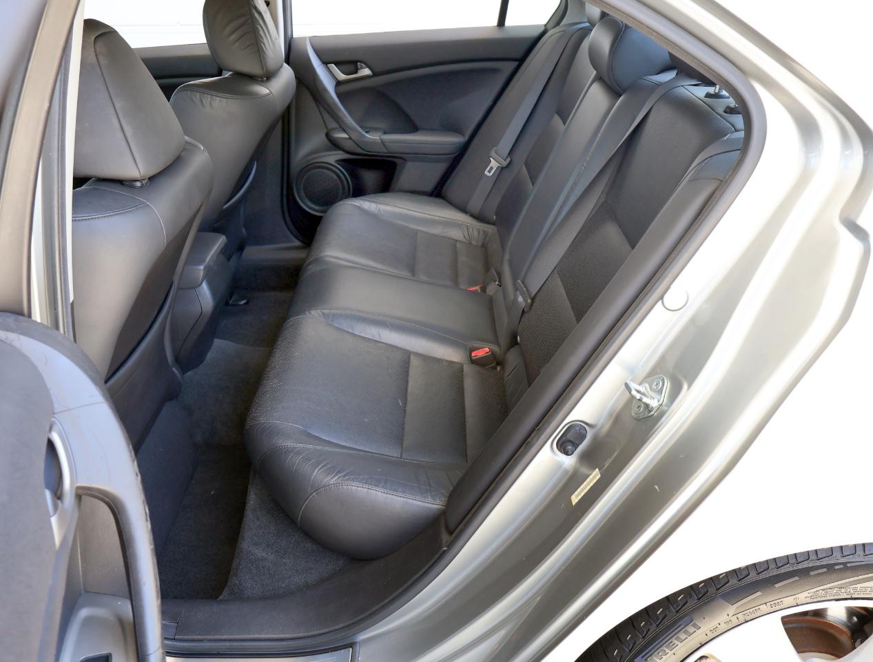 Acura TSX 5-speed AT 2010