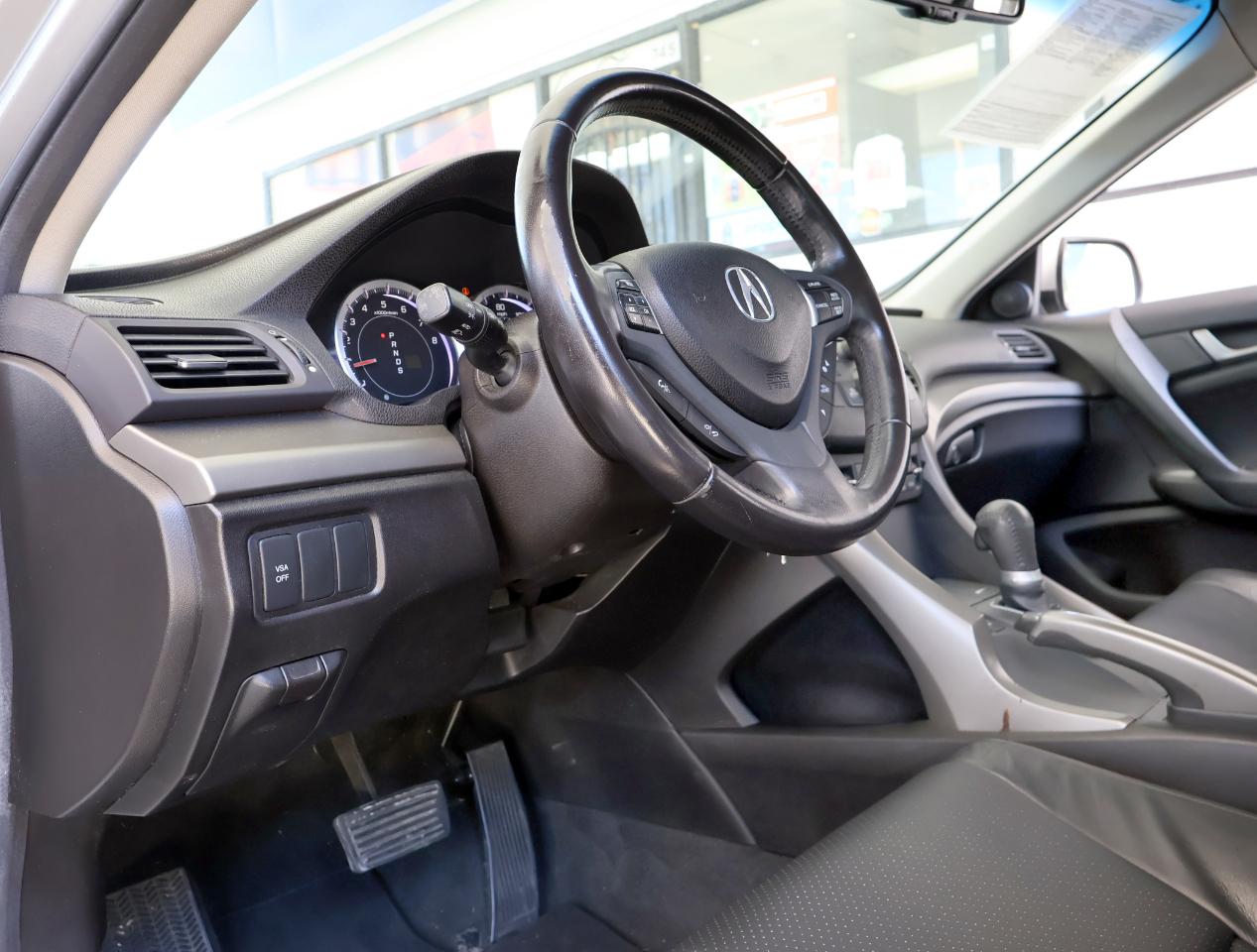 Acura TSX 5-speed AT 2010