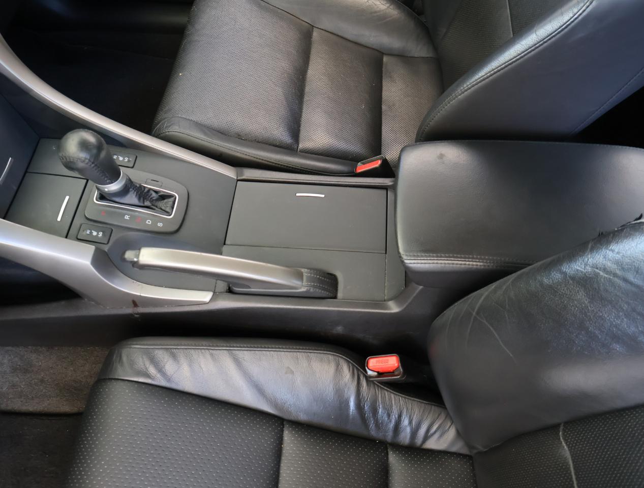 Acura TSX 5-speed AT 2010