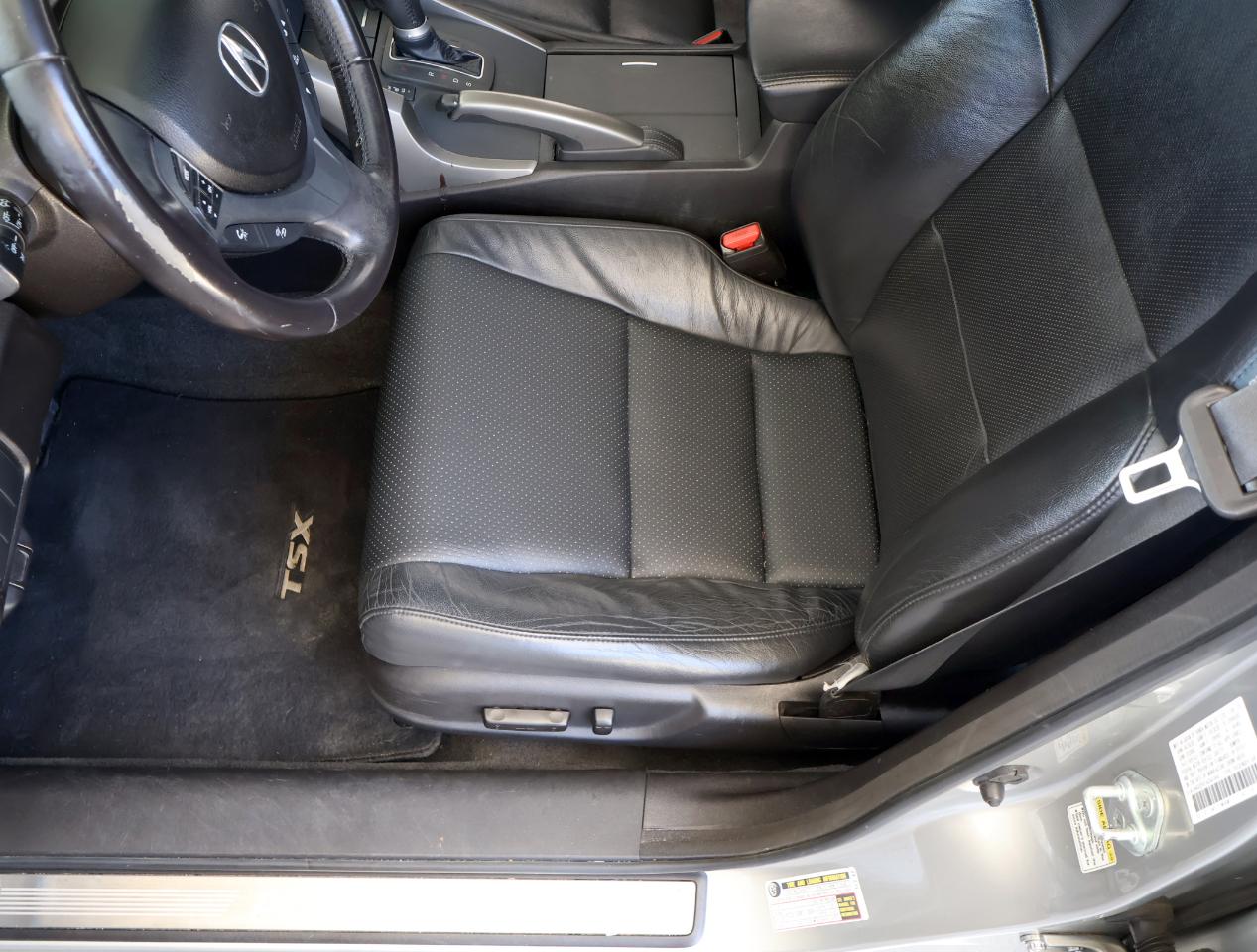 Acura TSX 5-speed AT 2010