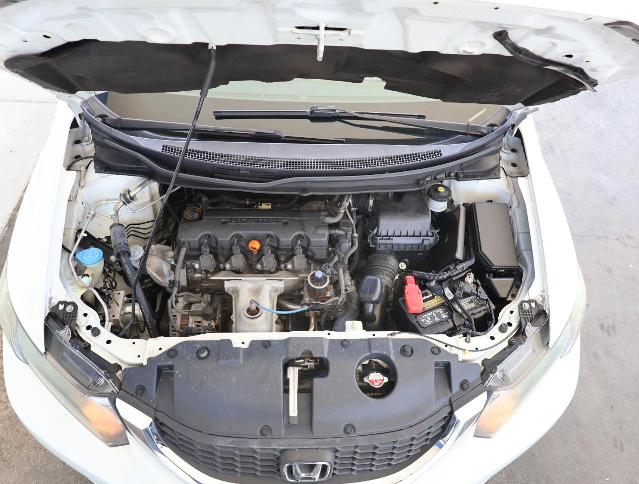 Honda Civic LX Sedan 5-Speed AT 2013