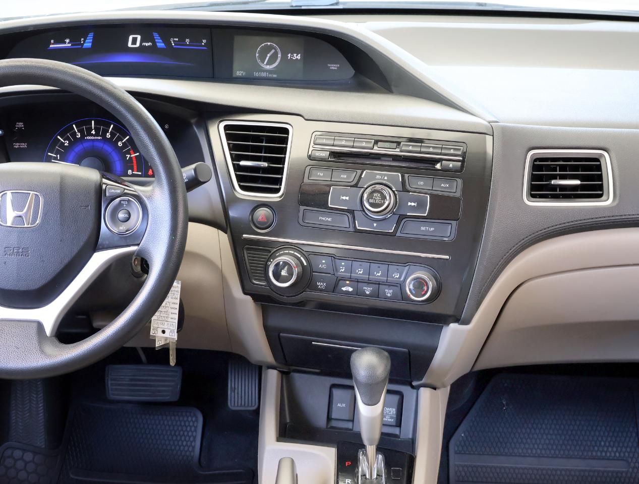 Honda Civic LX Sedan 5-Speed AT 2013