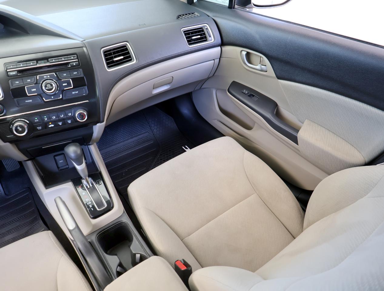 Honda Civic LX Sedan 5-Speed AT 2013