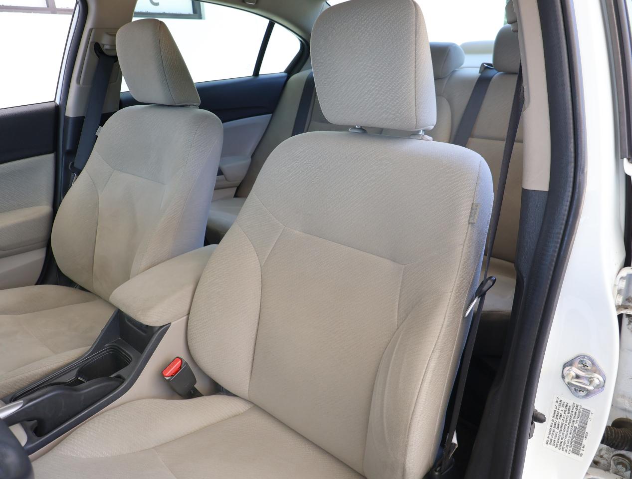 Honda Civic LX Sedan 5-Speed AT 2013