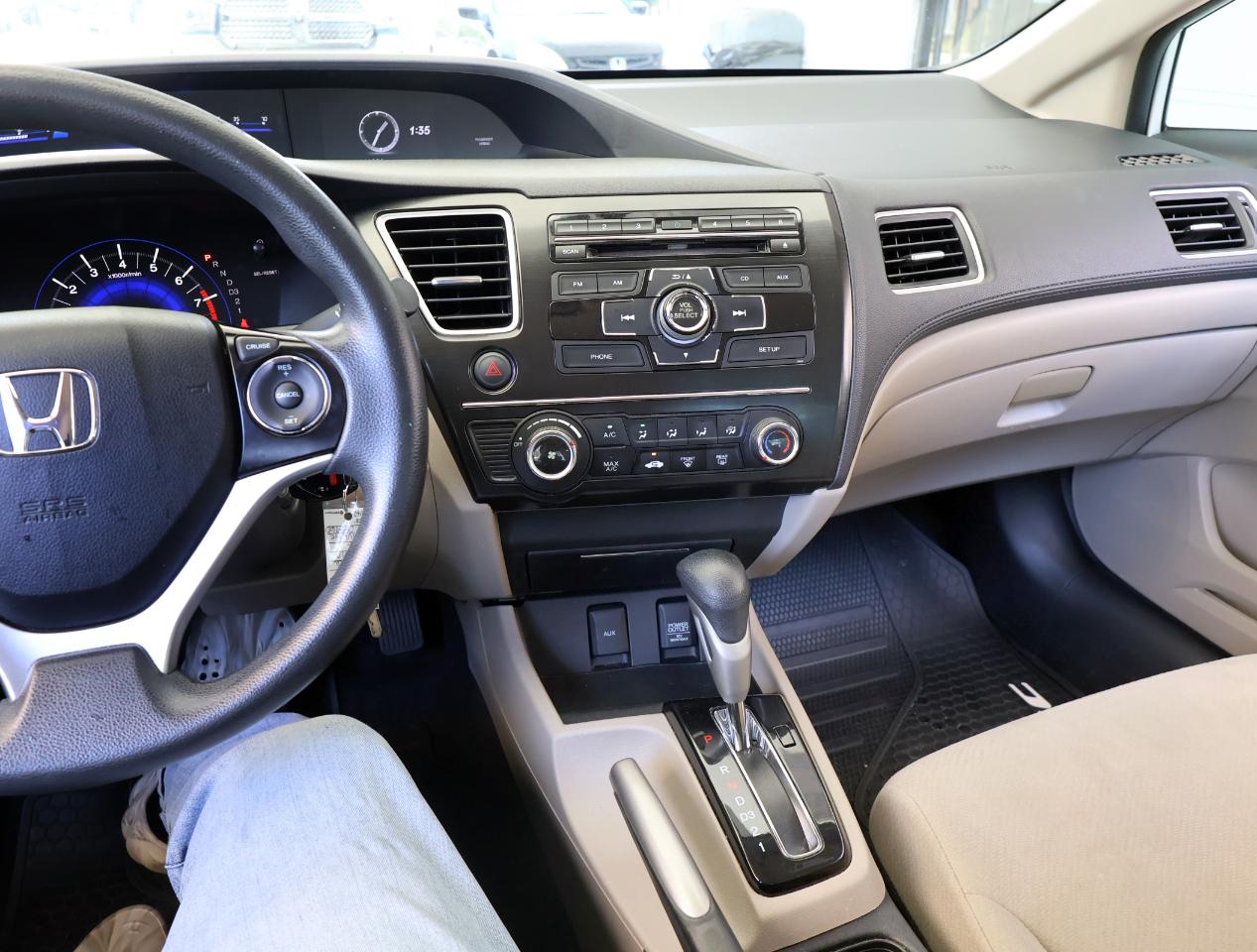 Honda Civic LX Sedan 5-Speed AT 2013