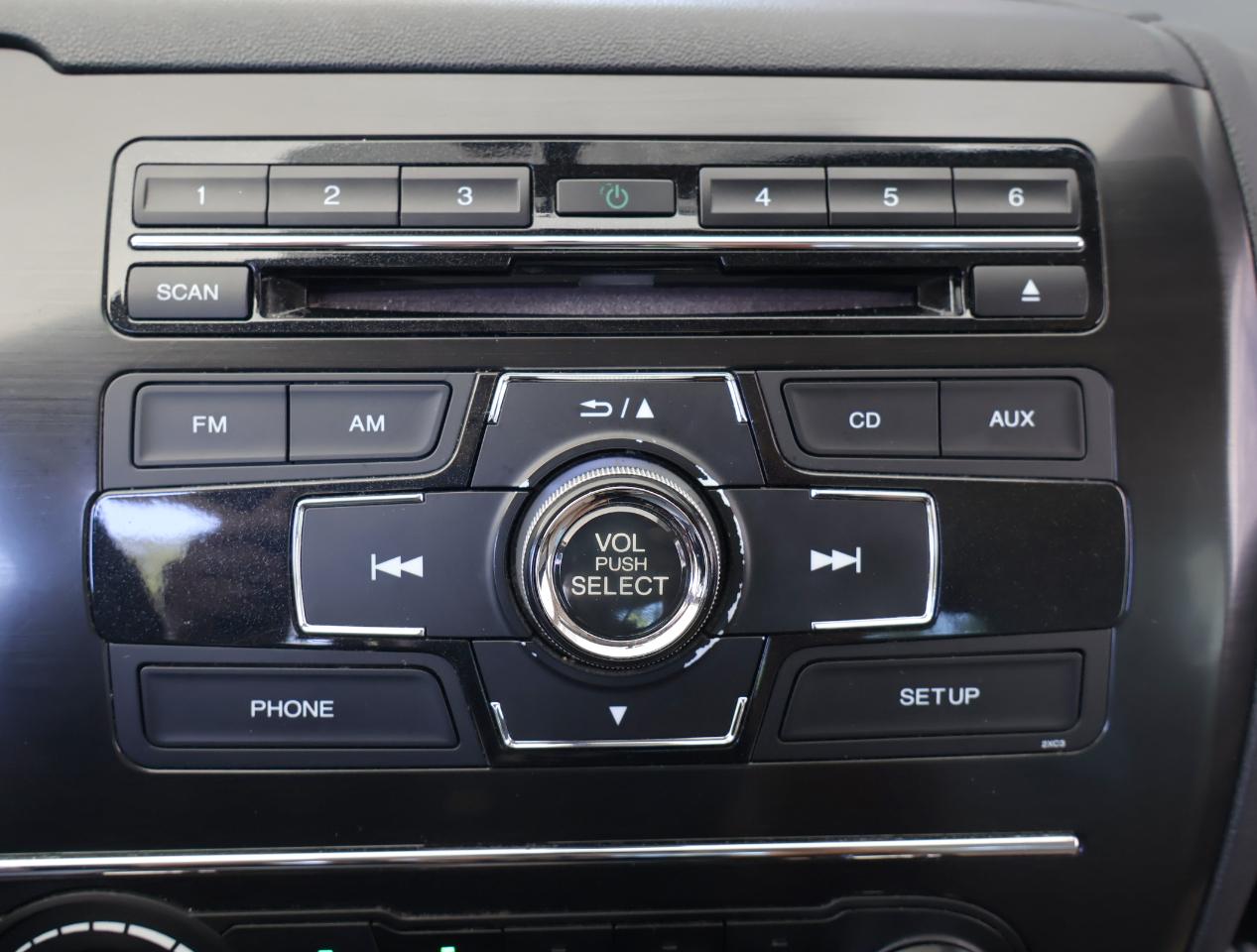 Honda Civic LX Sedan 5-Speed AT 2013