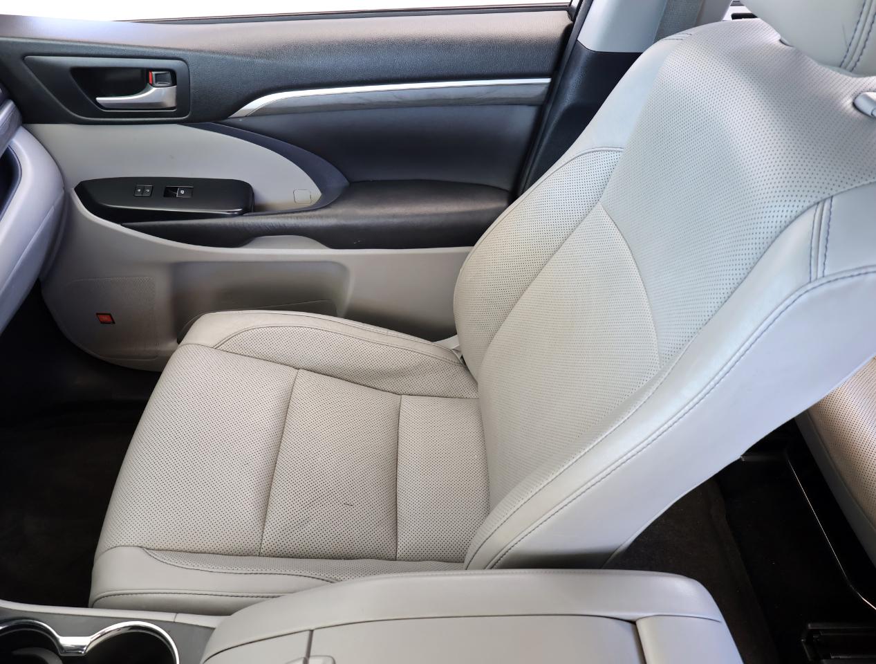 Toyota Highlander  2018