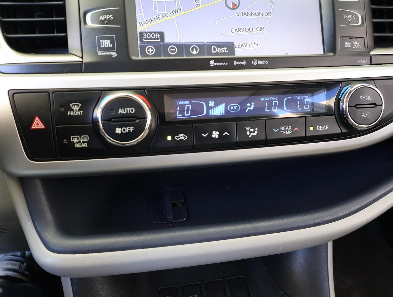 Toyota Highlander  2018
