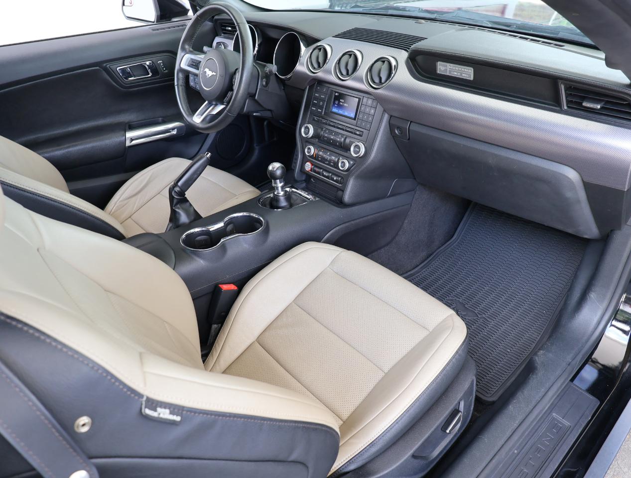 Ford Mustang GT Coupe 2015