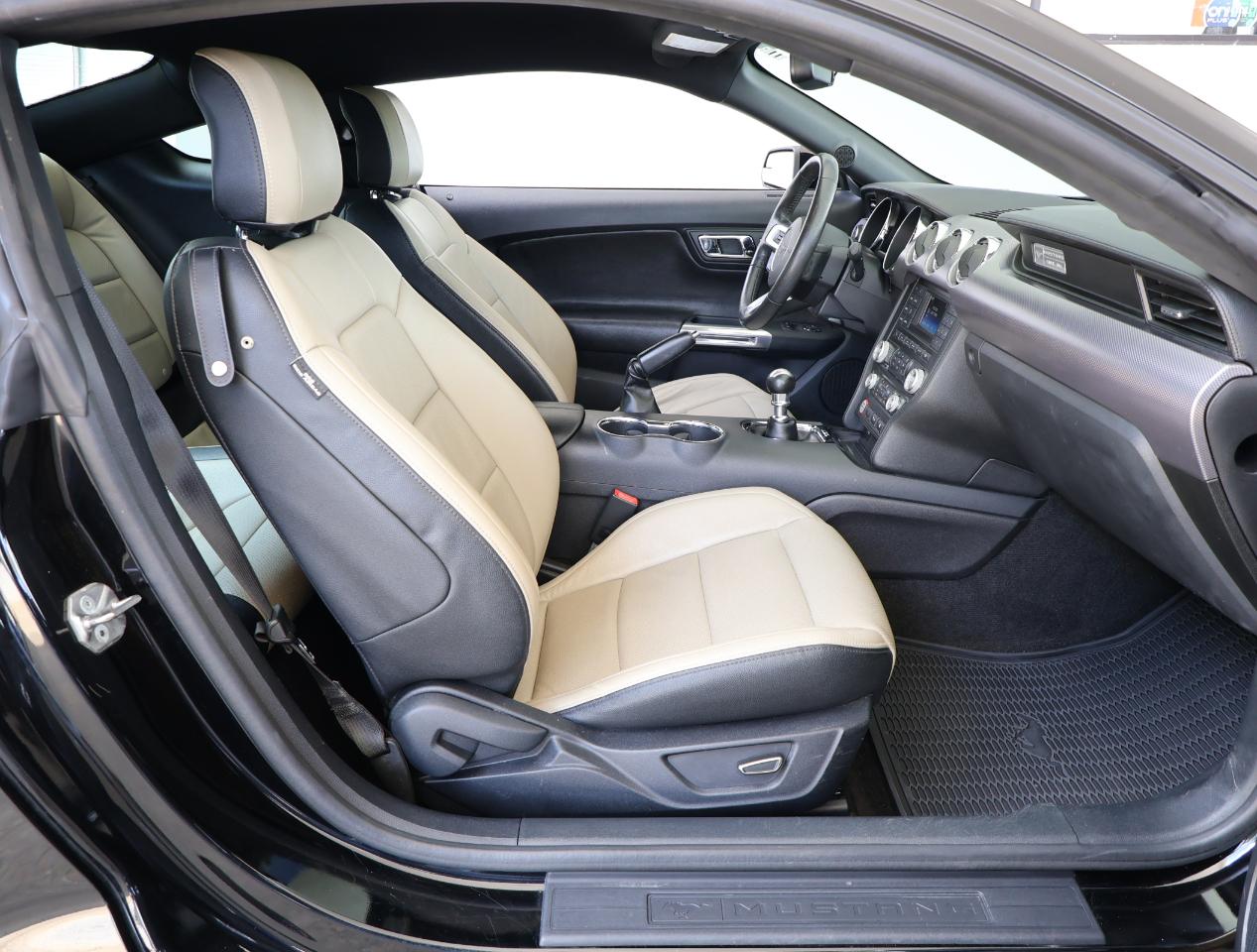 Ford Mustang GT Coupe 2015