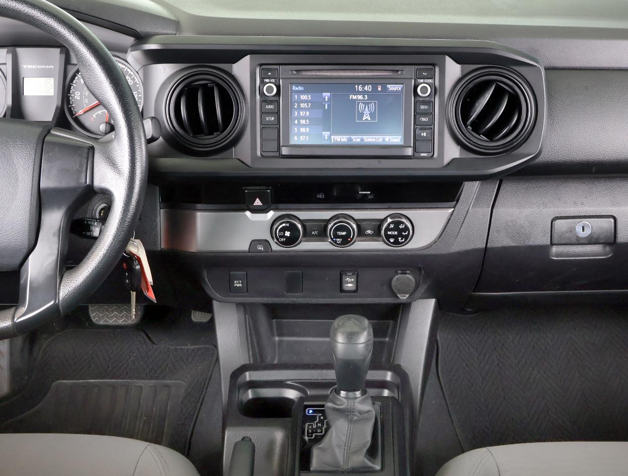 Toyota Tacoma SR Dbl Cab 2WD at 2016