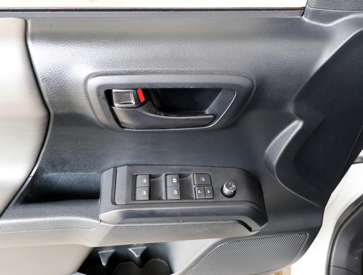 Toyota Tacoma SR Dbl Cab 2WD at 2016