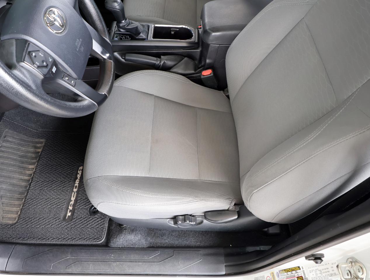 Toyota Tacoma SR Dbl Cab 2WD at 2016