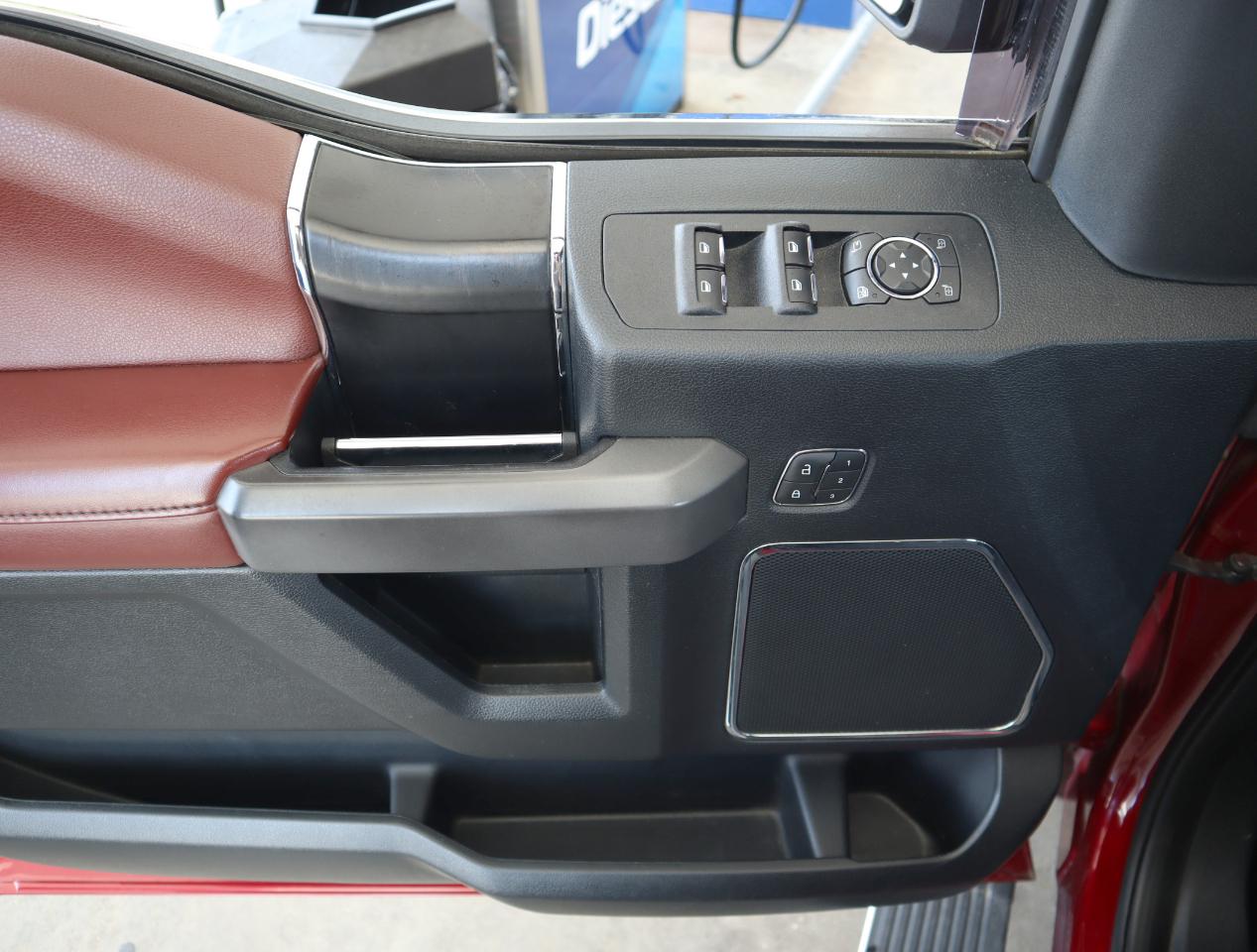 Ford F-150 Platinum SuperCrew 4WD 2019