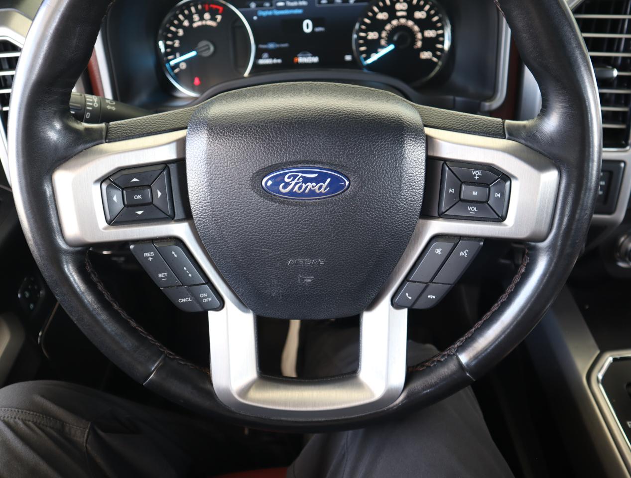 Ford F-150 Platinum SuperCrew 4WD 2019