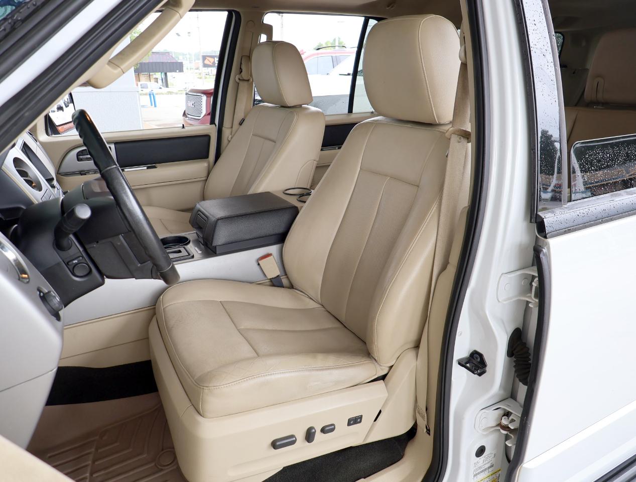 Ford Expedition EL XLT 2016