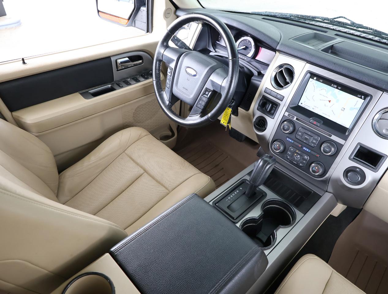 Ford Expedition EL XLT 2016