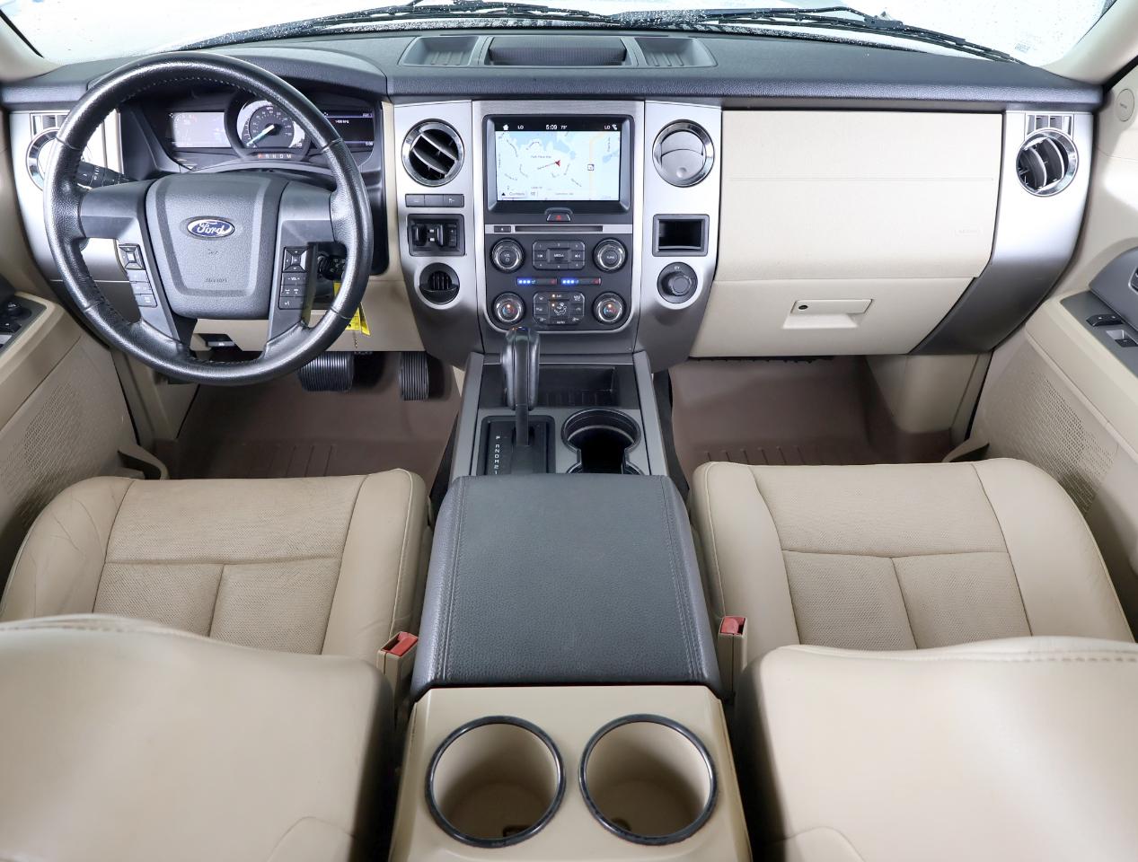 Ford Expedition EL XLT 2016