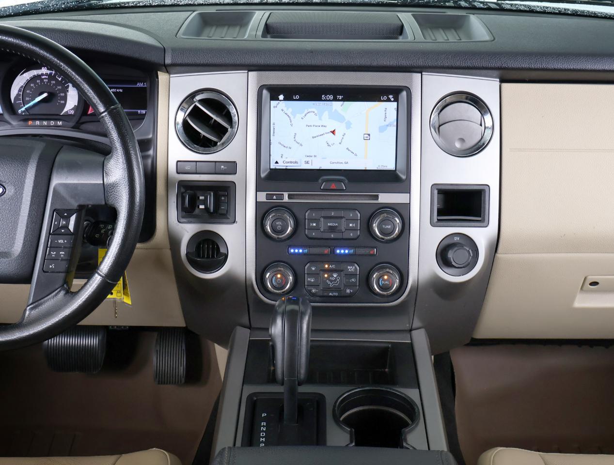 Ford Expedition EL XLT 2016