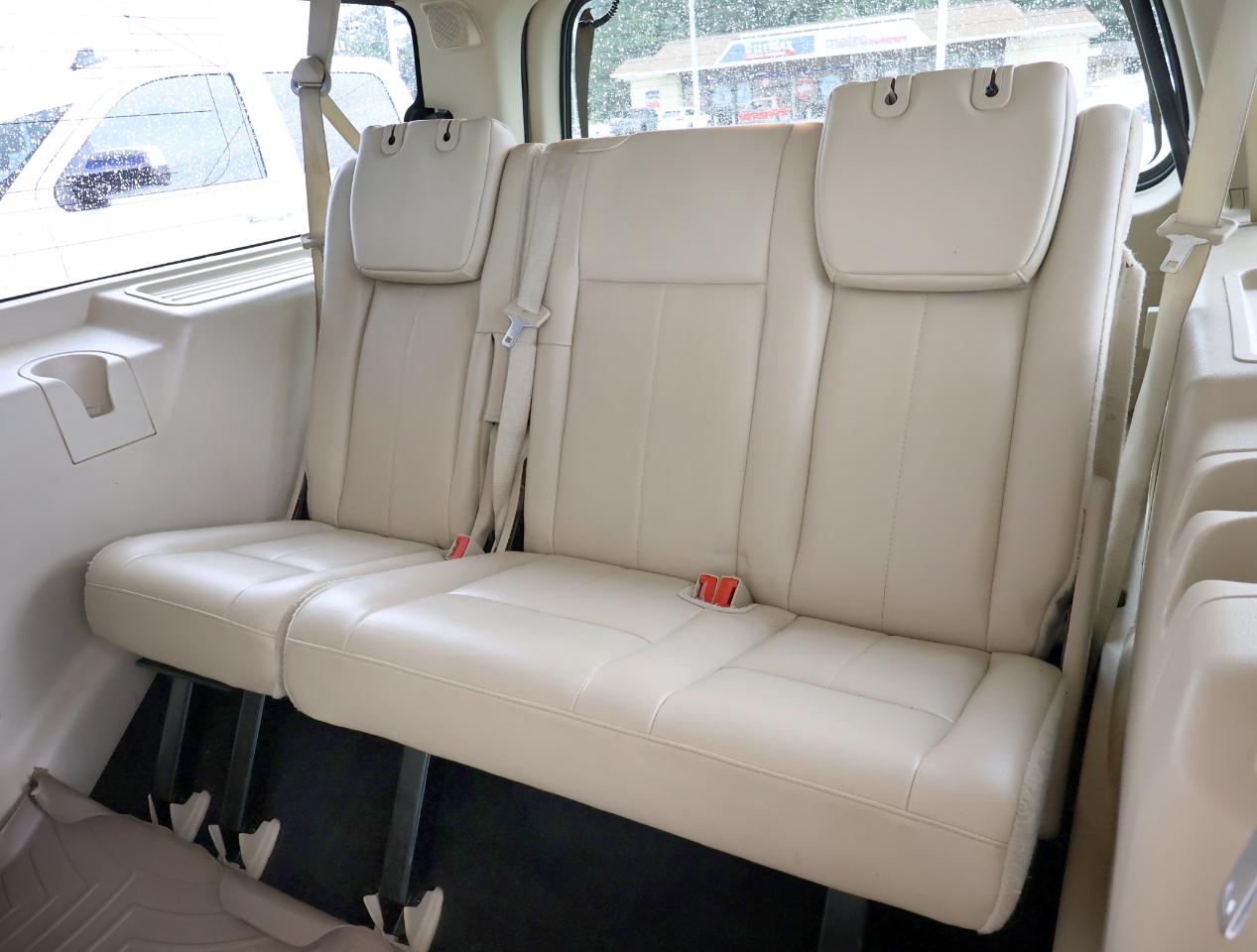 Ford Expedition EL XLT 2016