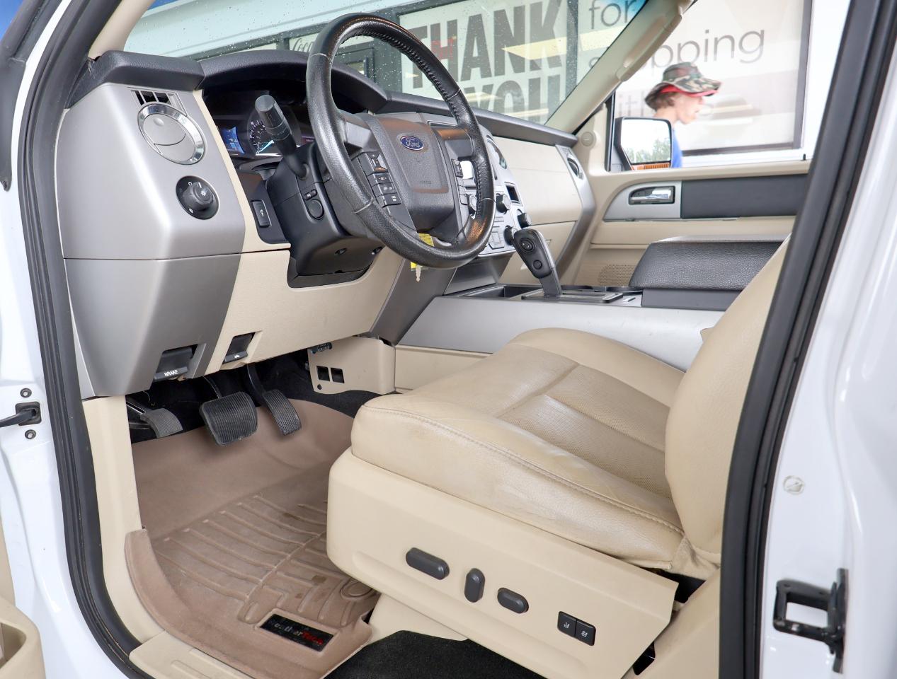 Ford Expedition EL XLT 2016