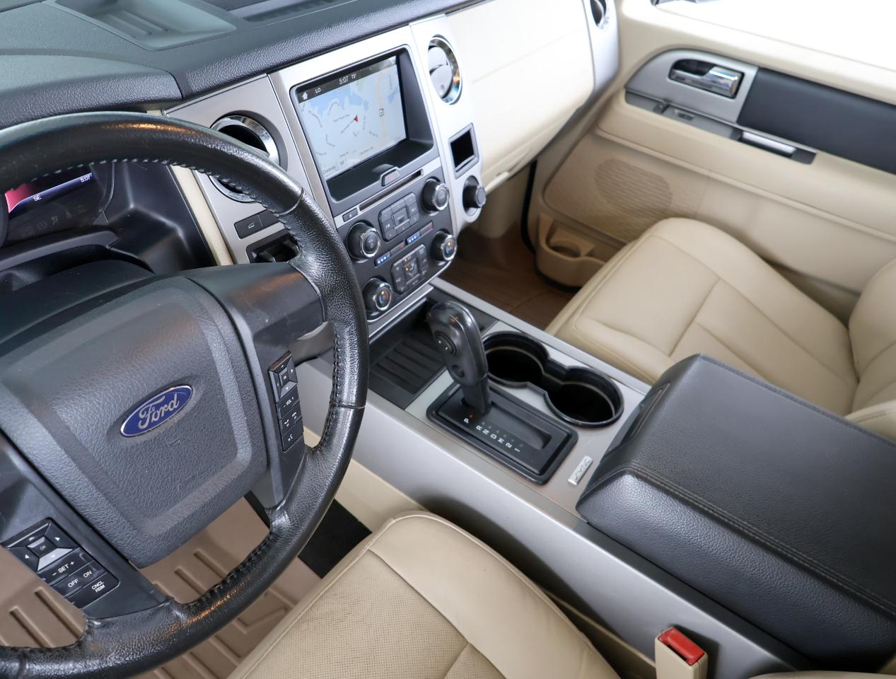 Ford Expedition EL XLT 2016