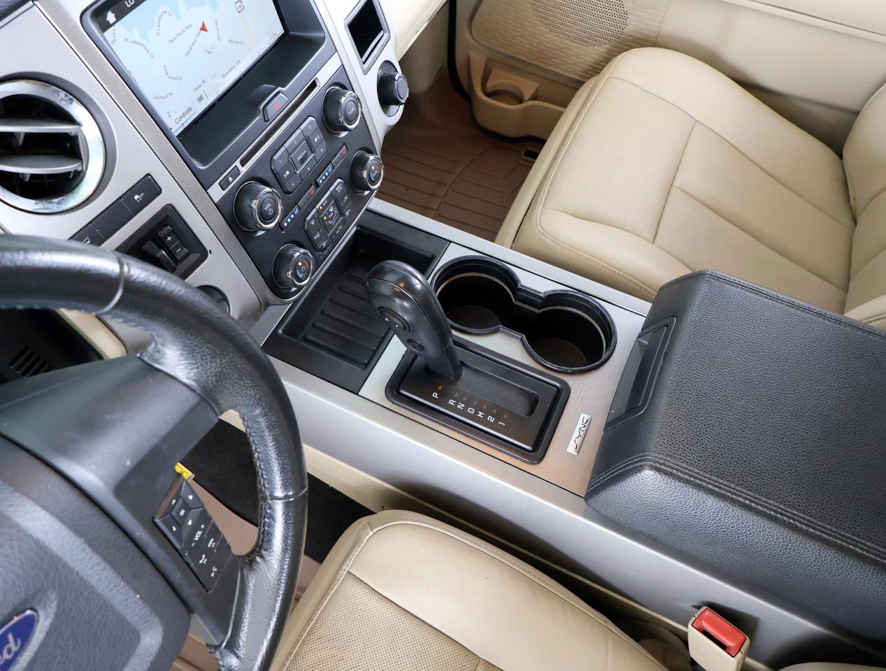 Ford Expedition EL XLT 2016