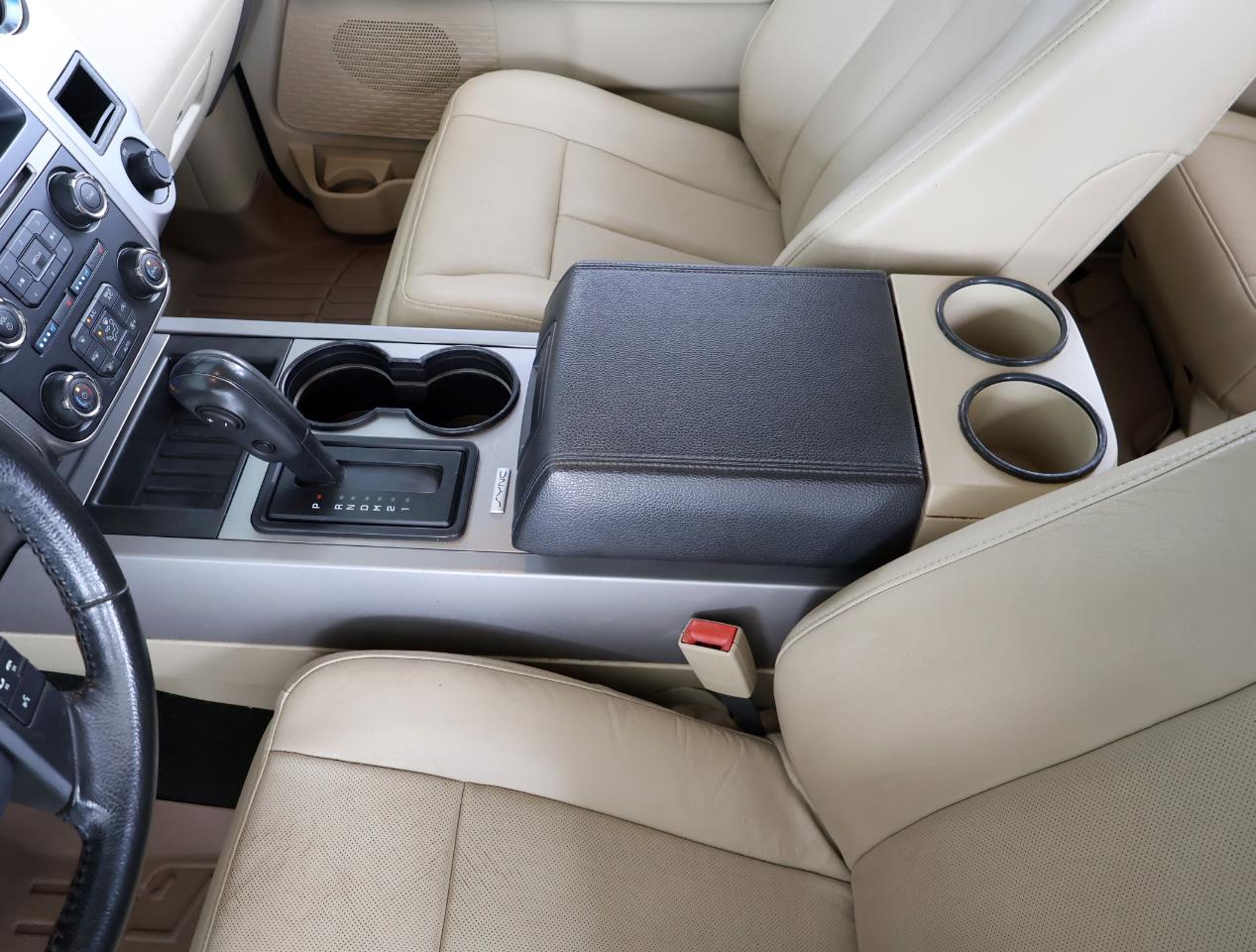 Ford Expedition EL XLT 2016