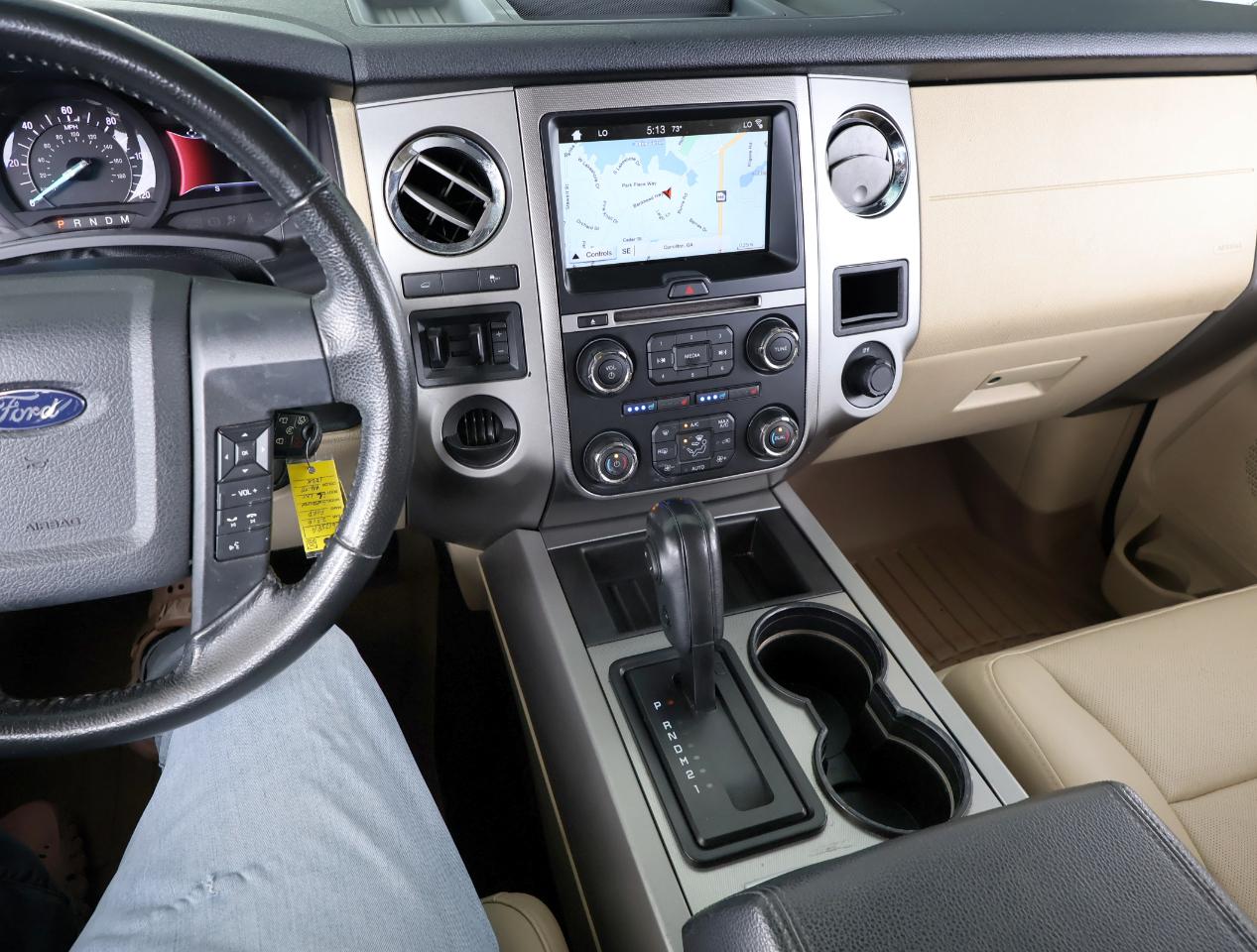 Ford Expedition EL XLT 2016