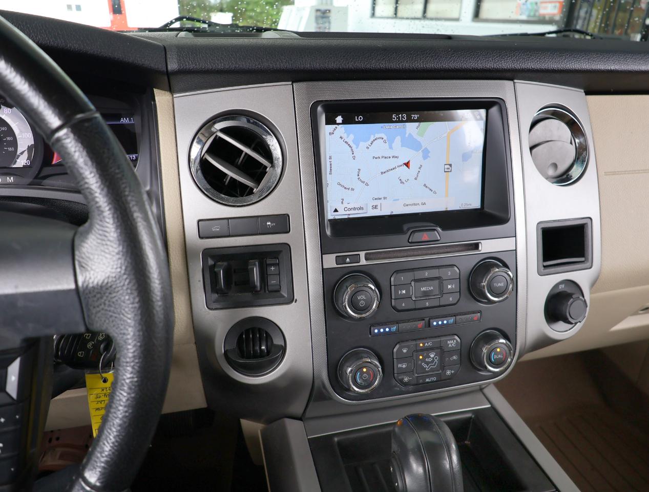 Ford Expedition EL XLT 2016
