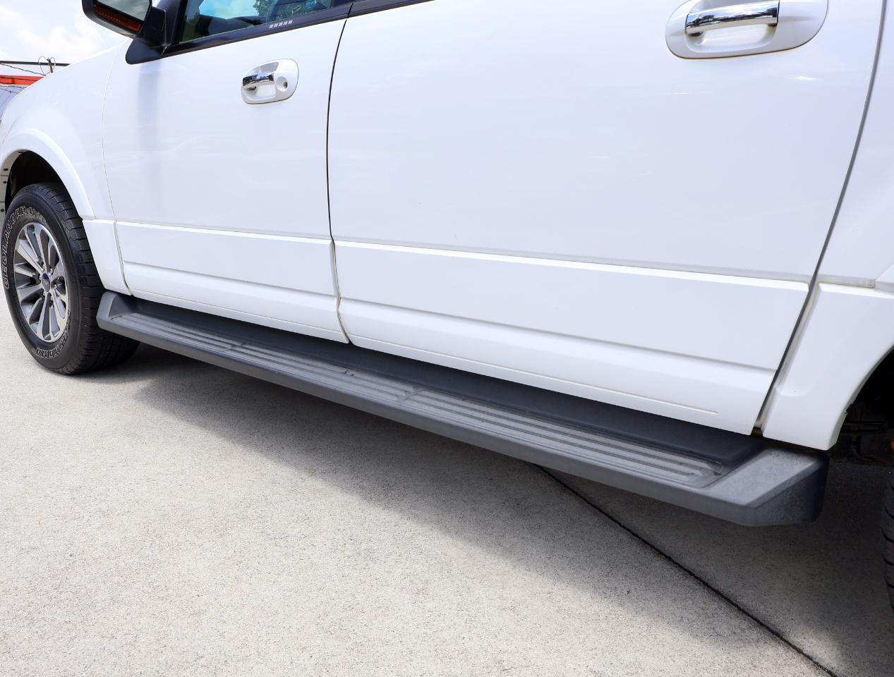 Ford Expedition EL XLT 2016