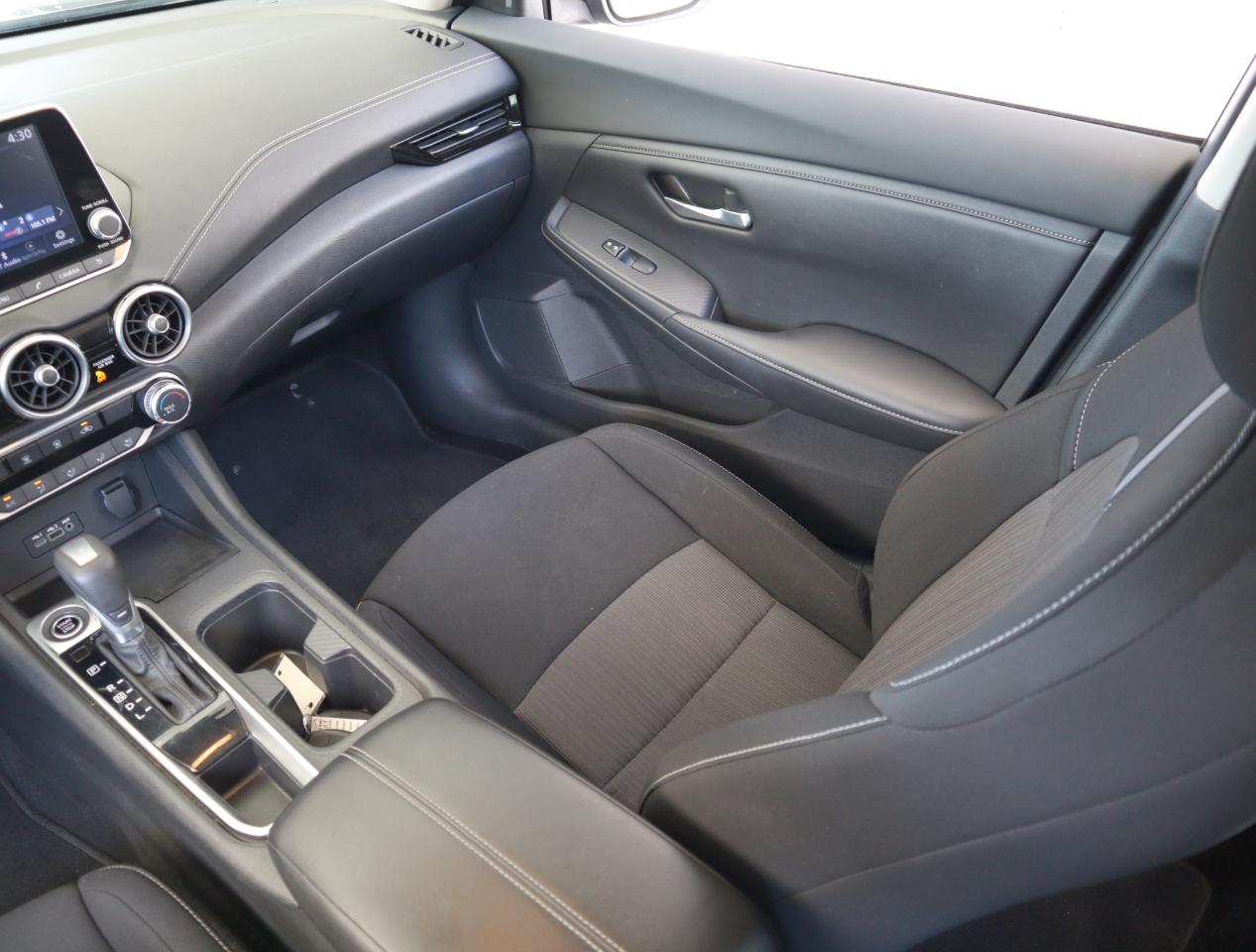 Nissan Sentra SV 2022