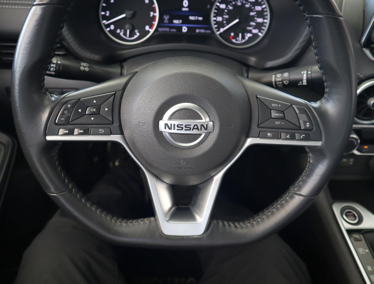 Nissan Sentra SV 2022