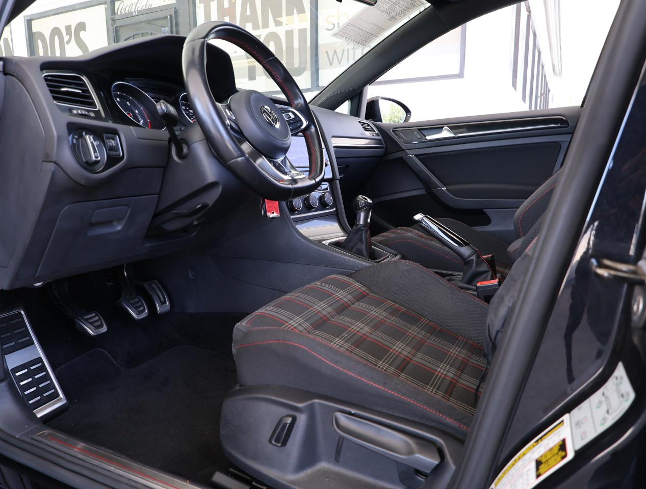 Volkswagen Golf GTI S 2017
