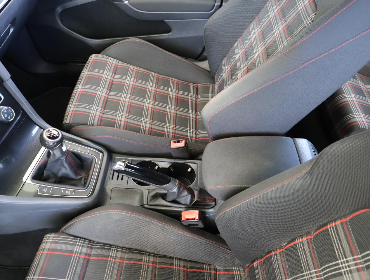 Volkswagen Golf GTI S 2017