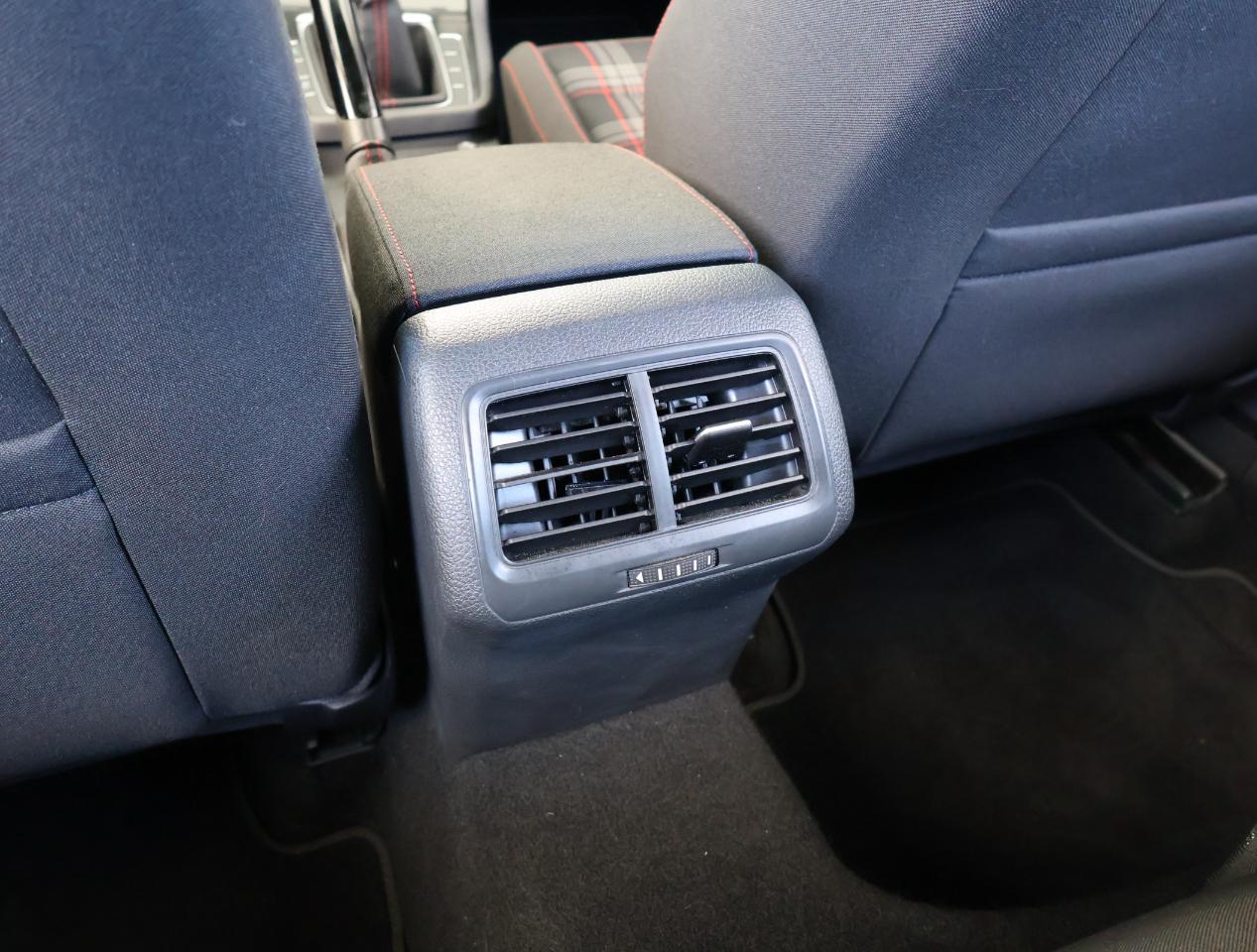 Volkswagen Golf GTI S 2017