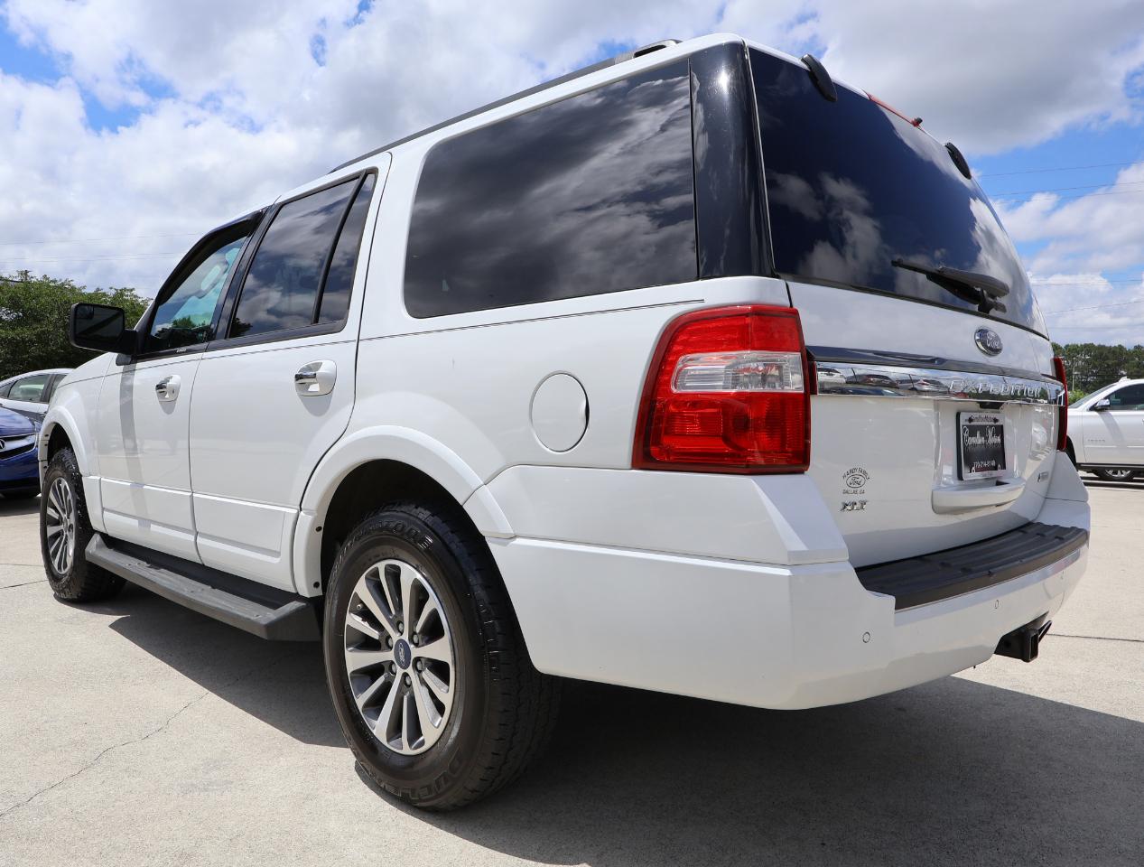 Ford Expedition XLT 2WD 2017