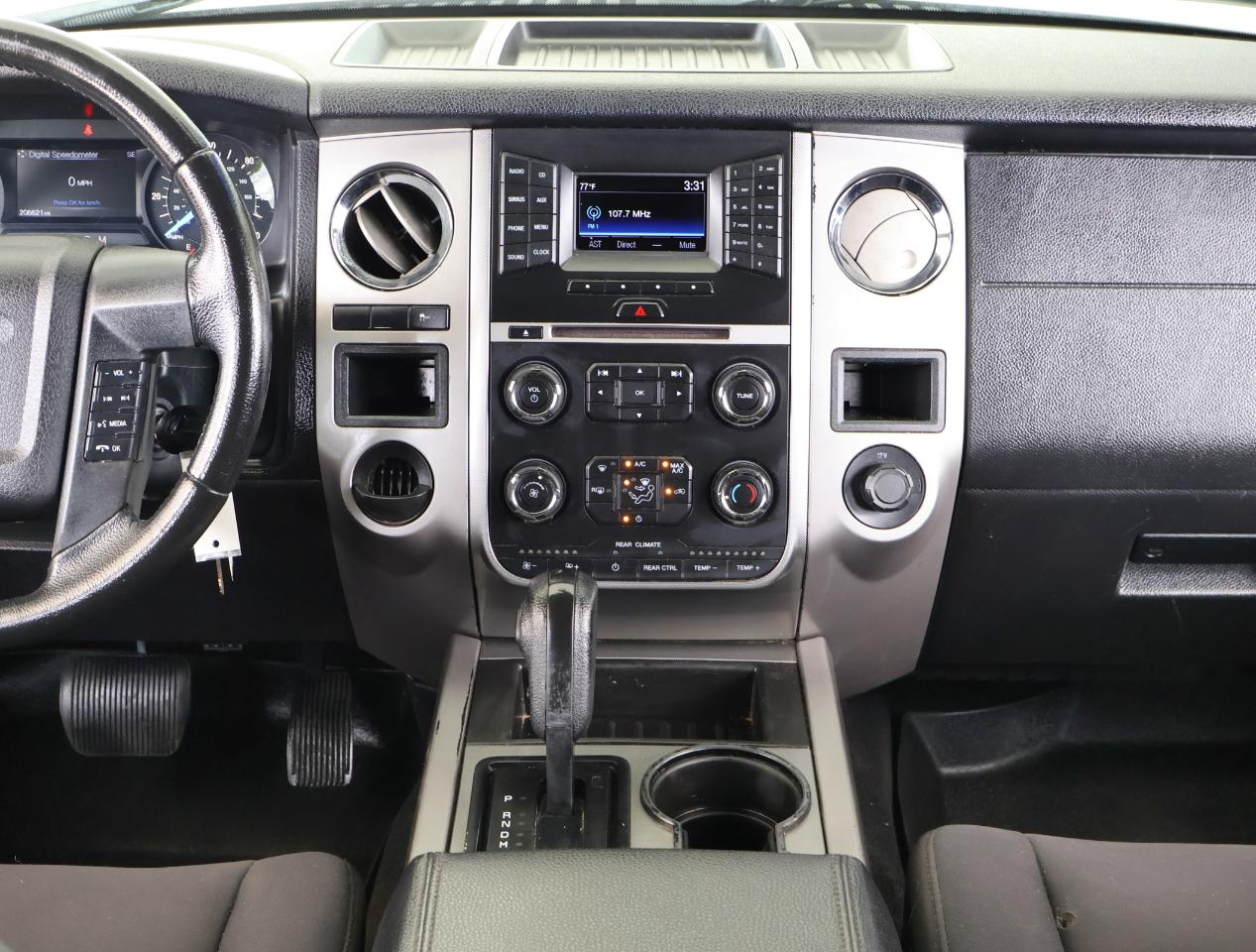Ford Expedition XLT 2WD 2017