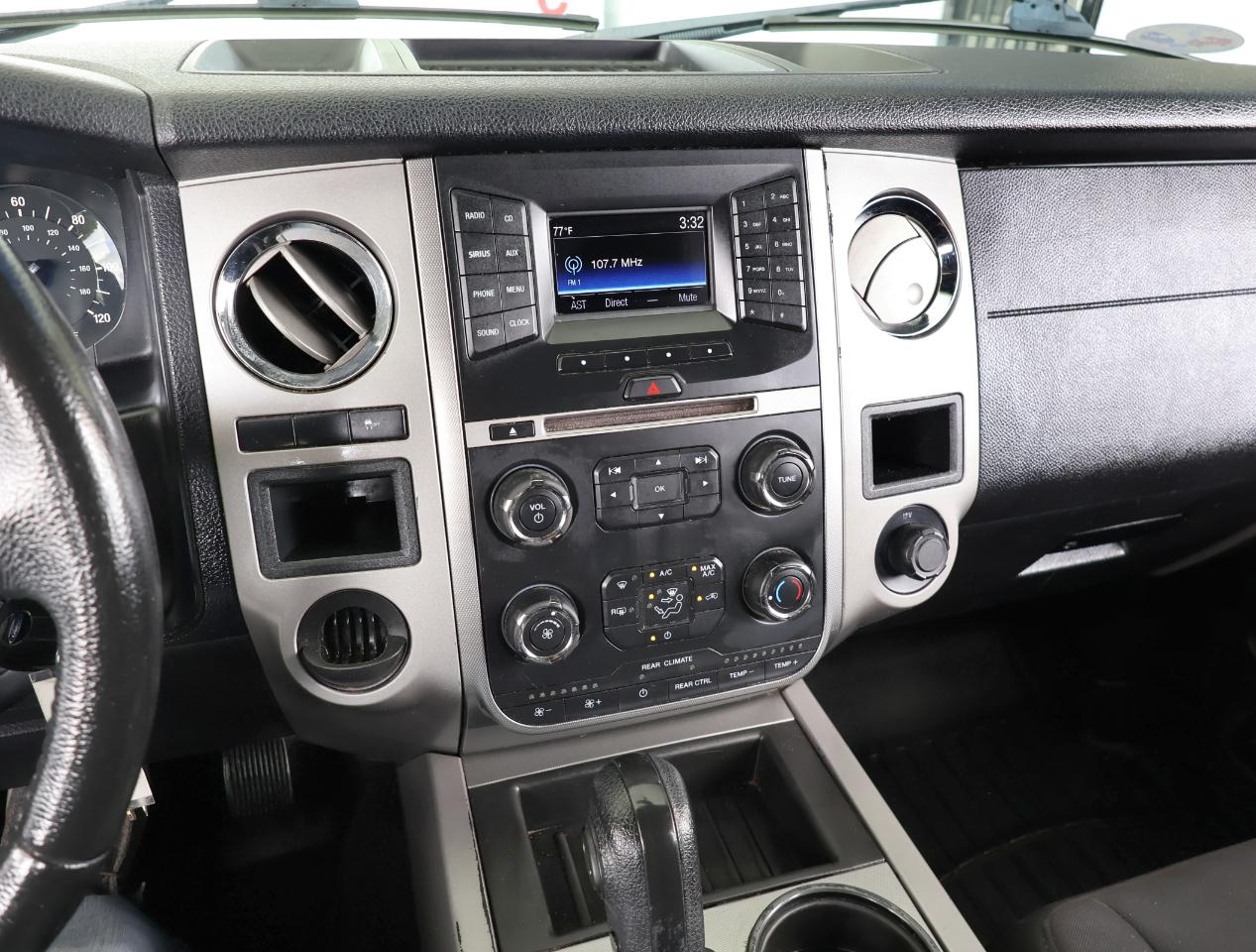 Ford Expedition XLT 2WD 2017