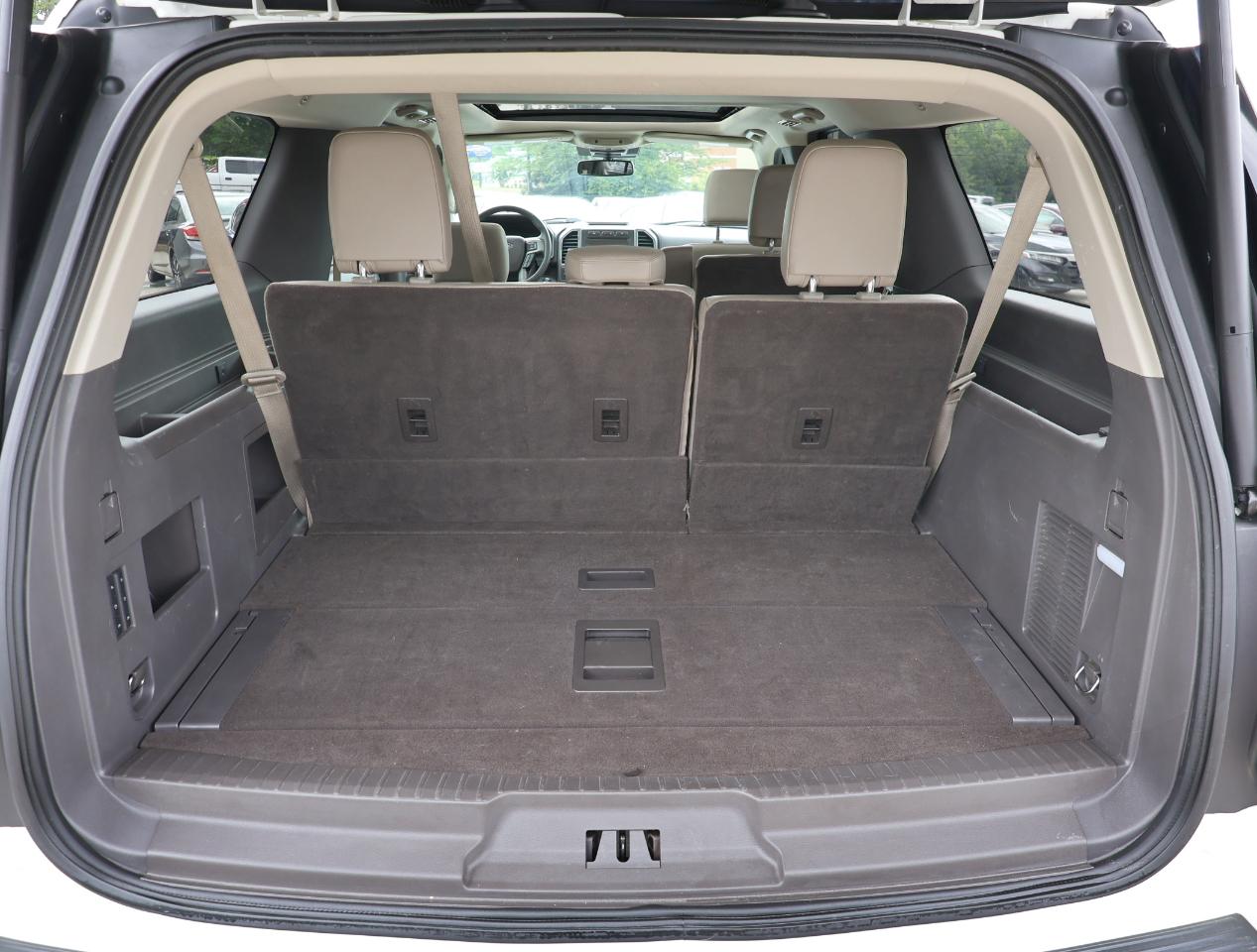 Ford Expedition MAX XLT 2021