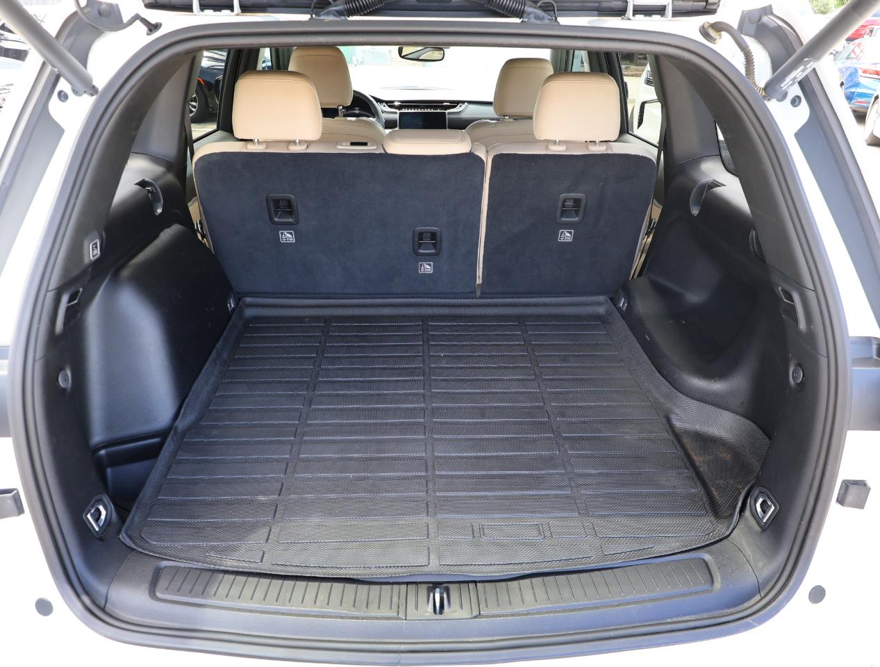 Jeep Grand Cherokee Limited 4WD 2023