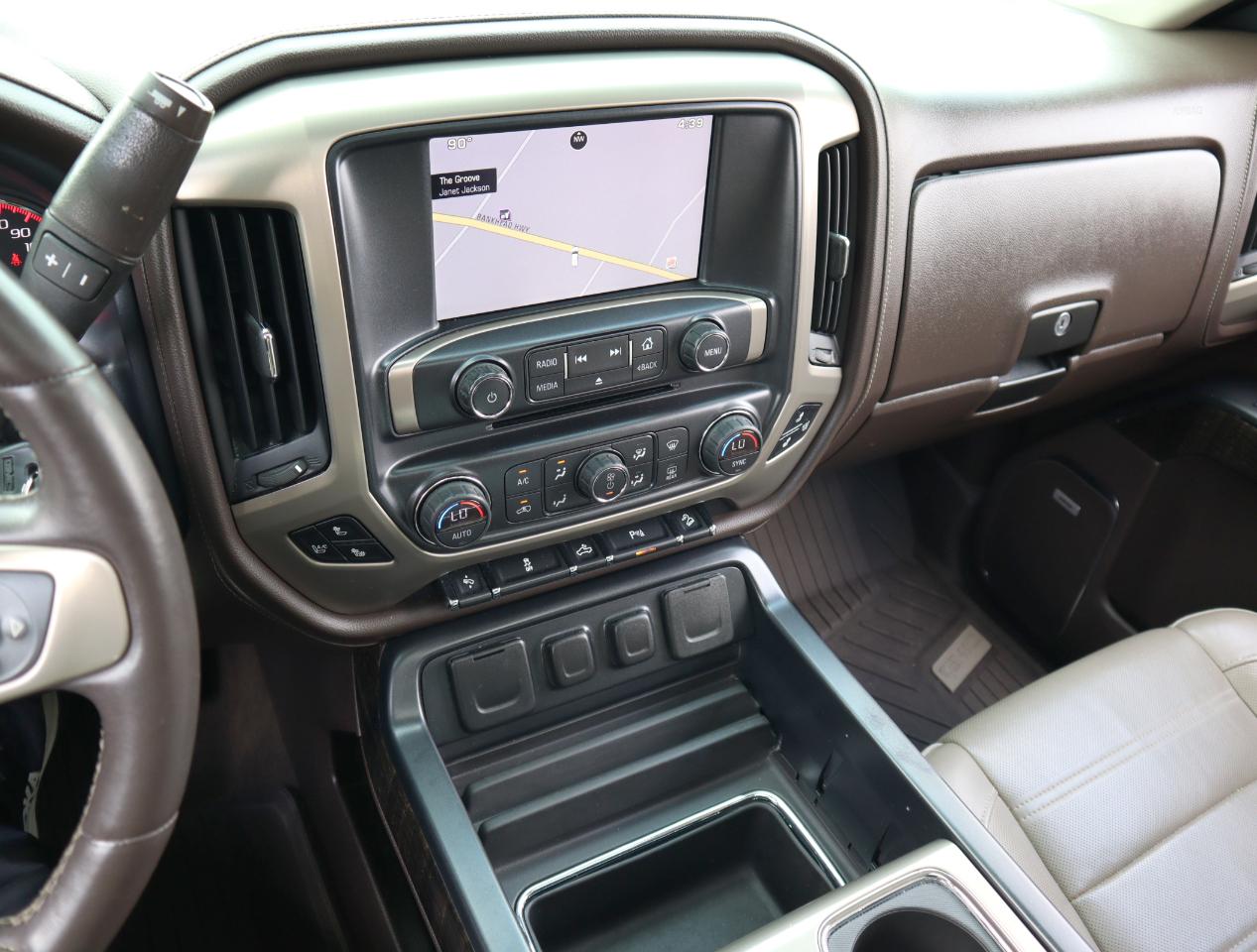 GMC Sierra 1500 Denali Crew Cab Short Box 2WD 2015