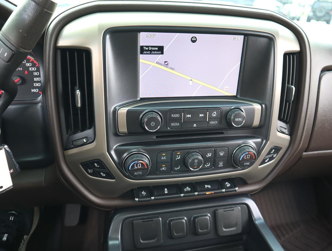 GMC Sierra 1500 Denali Crew Cab Short Box 2WD 2015