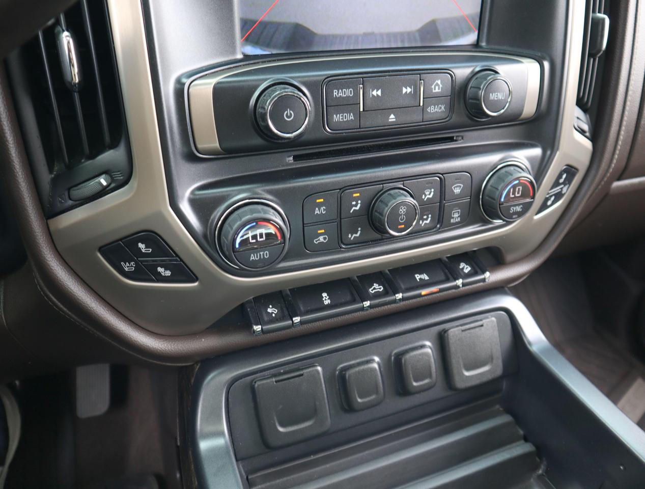 GMC Sierra 1500 Denali Crew Cab Short Box 2WD 2015